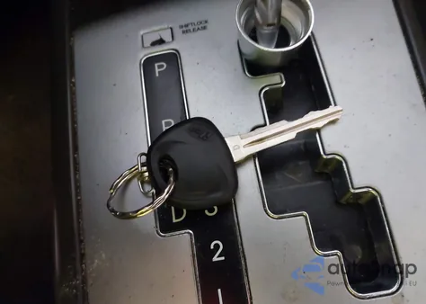 2010 Hyundai Elantra Gls z USA, uszkodzony, nr VIN KMHDU4AD3AU011773